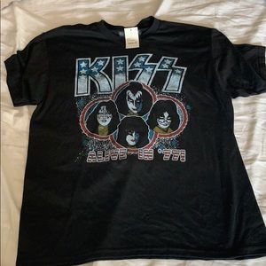KISS band tee